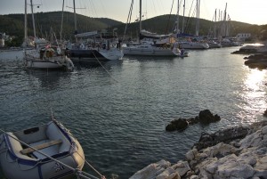 karnagio bis bucht bei vathi 058